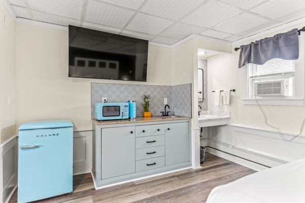 Deluxe Two Queens Photo 4