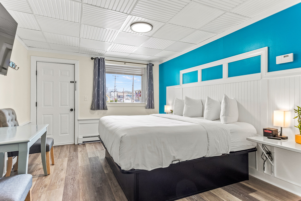 Superior King Kitchenette Photo 2